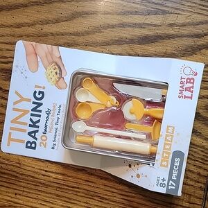 Tiny Baking Set Made by Smart Labs 17 pieces